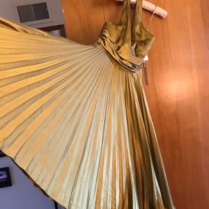 Issue New York silk cocktail - NWT